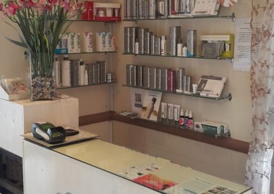 Xclusive-Image Reception Desk